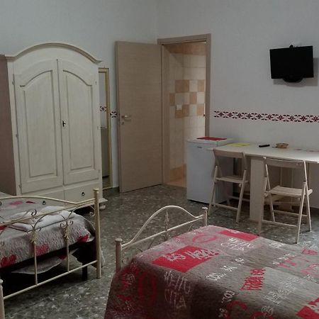 B&B Da Mino Grottaglie Ruang foto