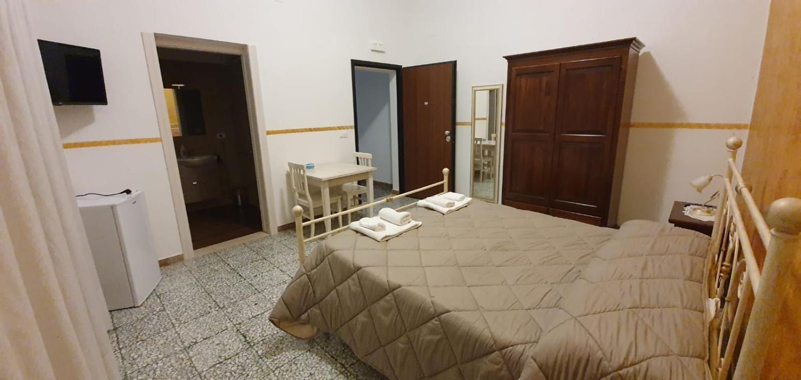 B&B Da Mino Grottaglie Bagian luar foto